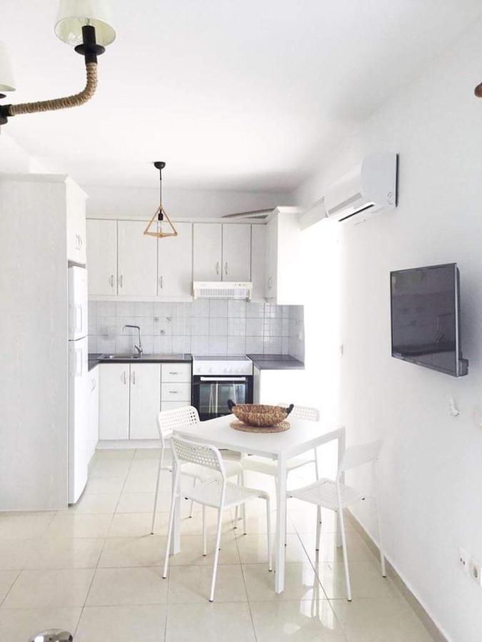Aqualia Apartment 1 Карпатос Екстериор снимка